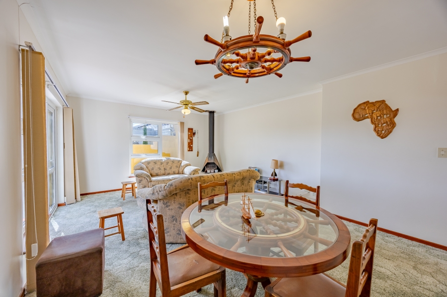 2 Bedroom Property for Sale in Lakeside Western Cape